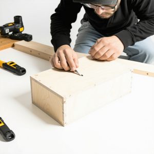 Tuto DIY : astuces pour fabriquer un meuble sur mesure facile